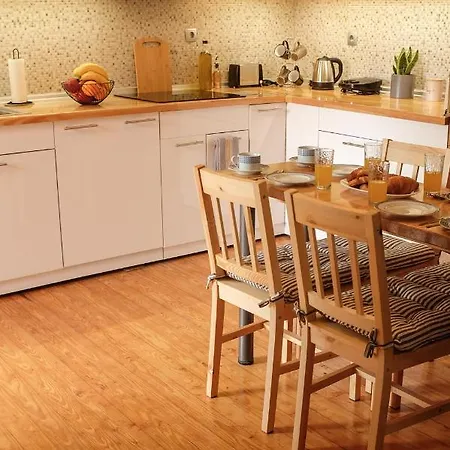 Coro Cozy House