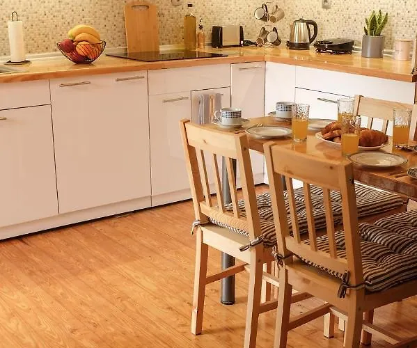 Coro Cozy House